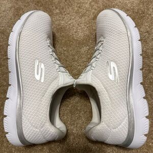 Skechers Summits Walking Shoes Women Size 7 White Silver Wide Fit Memory Foam